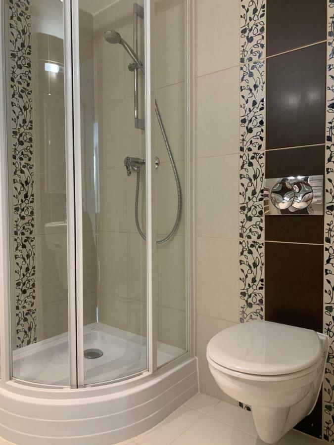 H Central Apartment Хевіз Екстер'єр фото