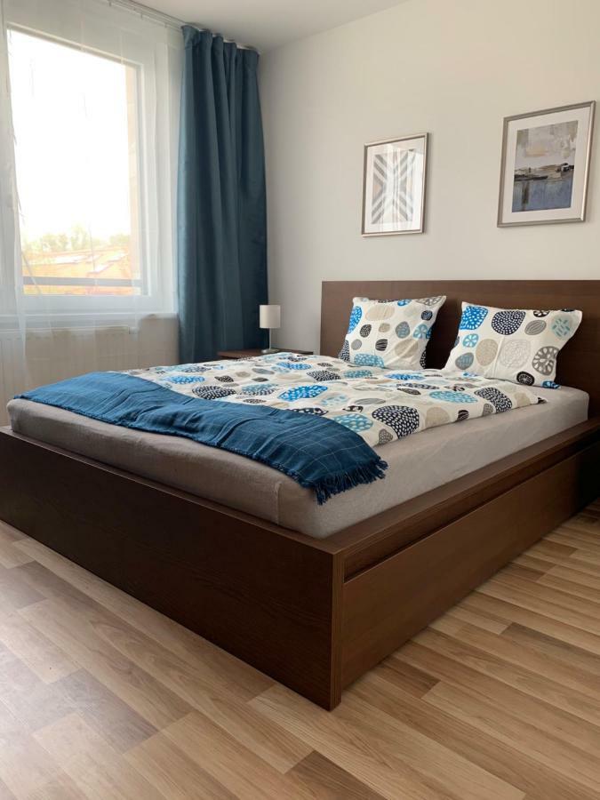 H Central Apartment Хевіз Екстер'єр фото